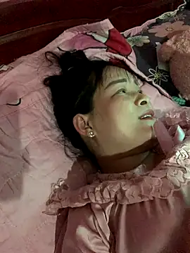 Snapshot of Star-sweet chatting on October 25, 2025, 3:07 pm Star-sweet online show from October 25, 2025, 3:07 pm