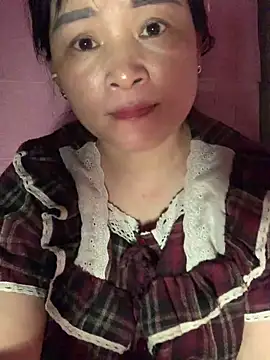 Snapshot of Star-sweet chatting on October 27, 2025, 5:44 am Star-sweet online show from October 27, 2025, 5:44 am