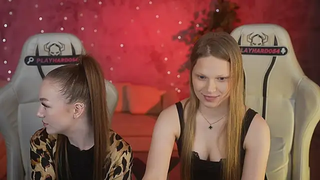Ella 054 online show from July 15, 2026, 6:35 pm