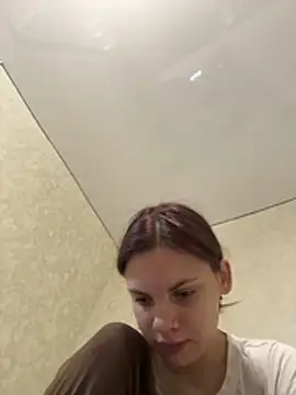 rinabluu online show from January 18, 2026, 1:37 pm