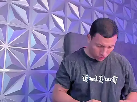 Arthur Masson online show from April 18, 2026, 2:21 pm