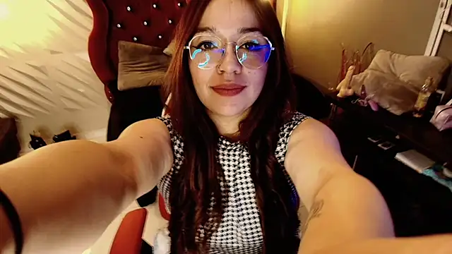Charmeine  online show from September 11, 2025, 5:18 am