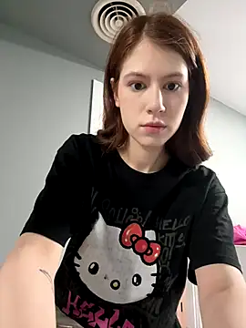 Snapshot of CarolaineMyers chatting on October 7, 2025, 4:04 pm CarolaineMyers online show from October 7, 2025, 4:04 pm