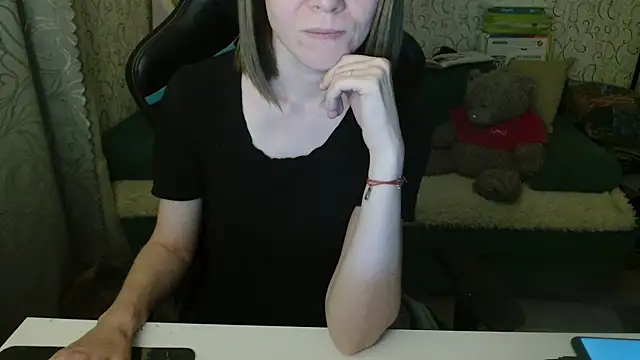 Ogonechekkk online show from September 12, 2025, 5:13 pm