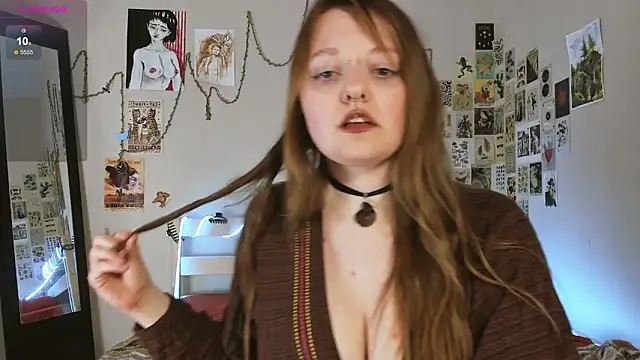 WonderConnie1 online show from May 10, 2026, 2:55 pm