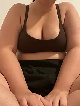 molligesteen online show from December 20, 2025, 2:51 am