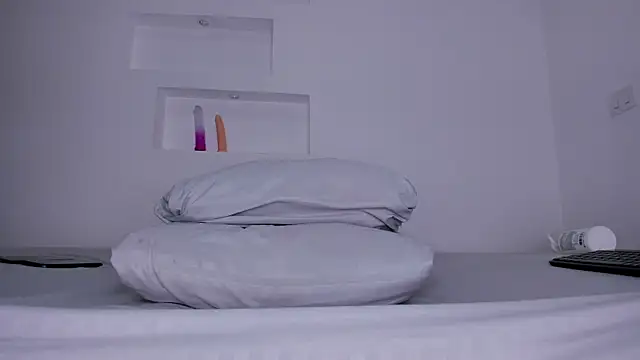 Snapshot of Evelynn_Jones_ chatting on October 26, 2025, 1:11 am Evelynn Jones  online show from October 26, 2025, 1:11 am