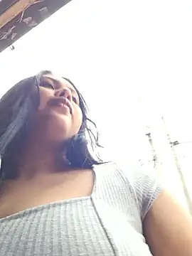 Snapshot of Alessandraa- chatting on October 31, 2025, 7:37 pm Alessandraa- online show from October 31, 2025, 7:37 pm