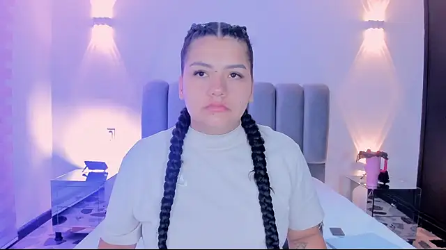 Snapshot of ScarletMoon1_ chatting on October 19, 2025, 12:17 pm ScarletMoon1 online show from October 19, 2025, 12:17 pm