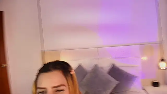 Snapshot of Dakota_Megan_69 chatting on October 6, 2025, 2:03 pm Dakota Megan 69 online show from October 6, 2025, 2:03 pm