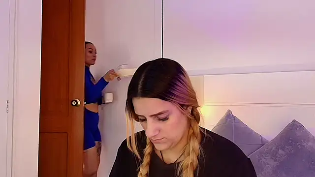 Snapshot of Dakota_Megan_69 chatting on October 13, 2025, 2:17 pm Dakota Megan 69 online show from October 13, 2025, 2:17 pm