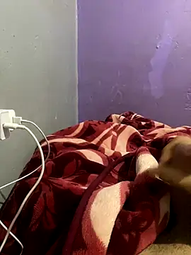 mohamed75893 online show from January 7, 2026, 11:40 pm