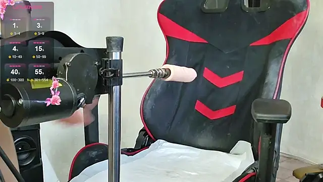 PrettyMegan online show from September 18, 2025, 12:18 pm