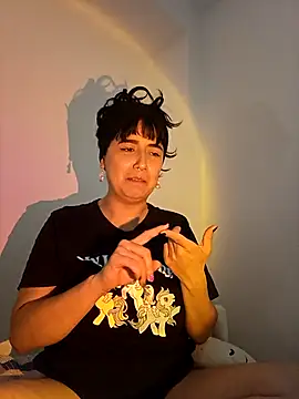 Jinx  x online show from November 30, 2025, 4:27 am