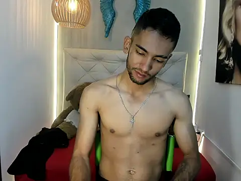 MaicolParker  online show from March 19, 2026, 12:53 pm