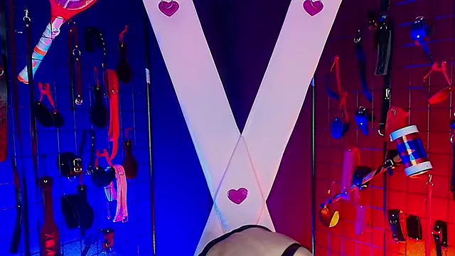 Mr sadistiic  online show from March 18, 2026, 1:53 am