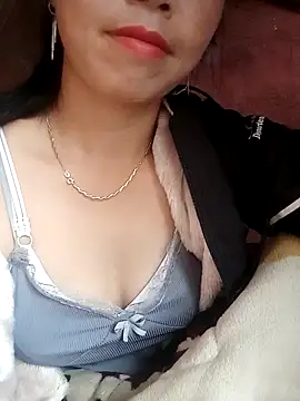 Snapshot of hera-00 chatting on November 8, 2025, 2:56 am hera-00 online show from November 8, 2025, 2:56 am