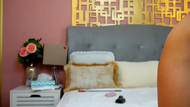 LaylaaDiamond online show from October 18, 2025, 3:53 am