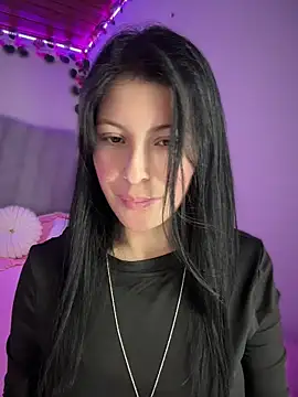 Mia salinass online show from May 2, 2026, 3:55 am