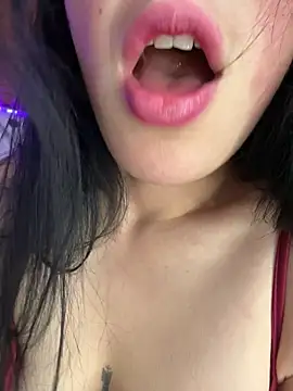 Mia salinass online show from June 6, 2026, 10:36 pm