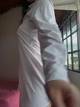 Mia salinass online show from June 12, 2026, 5:45 pm