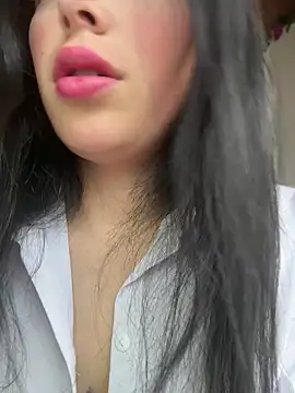 Mia salinass online show from June 15, 2026, 7:16 pm