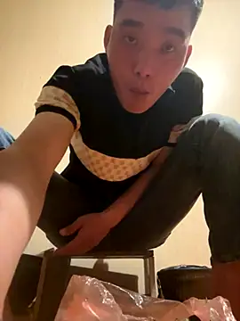 Snapshot of Chao_xxx chatting on October 19, 2025, 5:02 pm Chao xxx online show from October 19, 2025, 5:02 pm