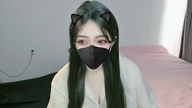 Snapshot of Sparkly_Candy chatting on September 29, 2025, 2:38 am Sparkly Candy online show from September 29, 2025, 2:38 am