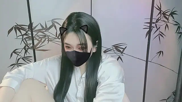 Snapshot of Sparkly_Candy chatting on October 23, 2025, 1:54 pm Sparkly Candy online show from October 23, 2025, 1:54 pm