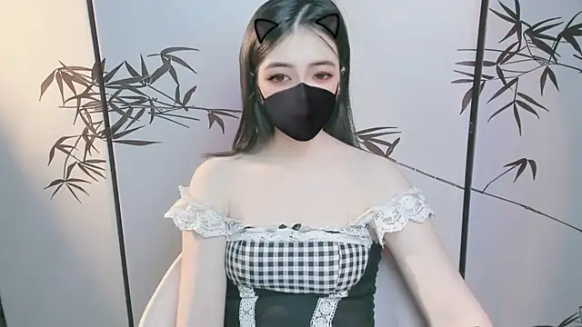 Sparkly Candy online show from November 26, 2025, 2:18 pm