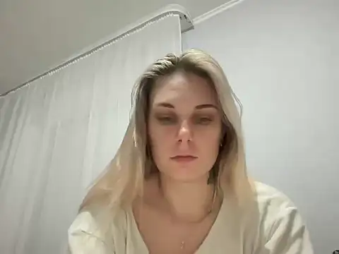 NikexPretty online show from November 19, 2025, 2:50 pm