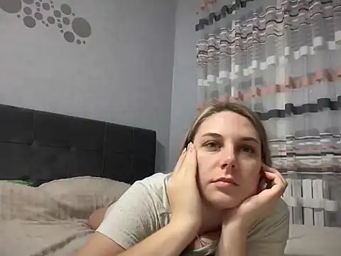 NikexPretty online show from November 30, 2025, 10:47 pm