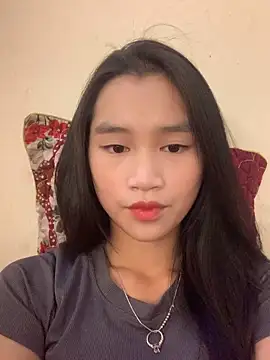 Snapshot of -Lie-06 chatting on September 23, 2025, 1:14 pm -Lie-06 online show from September 23, 2025, 1:14 pm