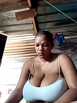 Snapshot of HappygalTheQueen chatting on October 15, 2025, 7:19 am HappygalTheQueen online show from October 15, 2025, 7:19 am