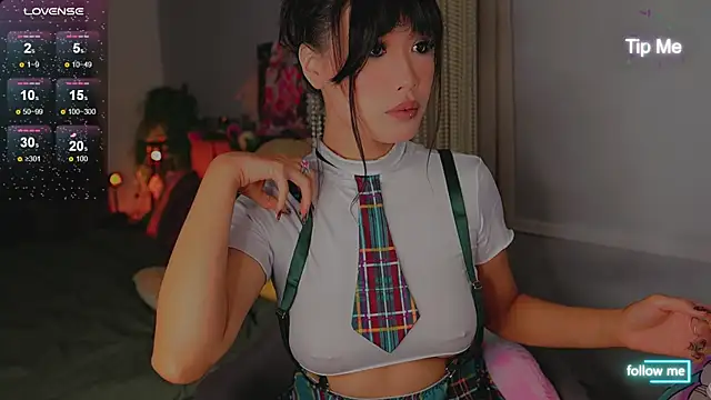 Snapshot of Kami_Lee_XO chatting on October 9, 2025, 6:06 pm Kami Lee XO online show from October 9, 2025, 6:06 pm