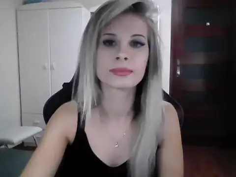 KristineGlow online show from September 23, 2025, 8:12 pm