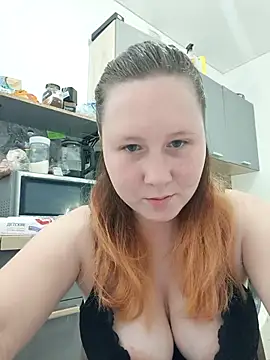 Snapshot of MiaKissy chatting on September 19, 2025, 6:26 am MiaKissy online show from September 19, 2025, 6:26 am