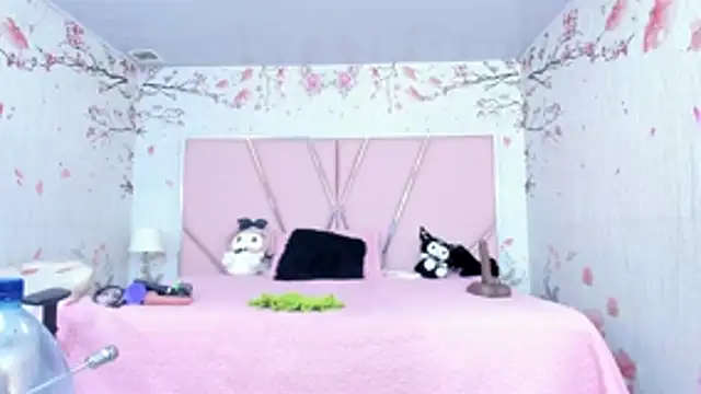 SafiroAgataaa online show from May 10, 2026, 2:39 am