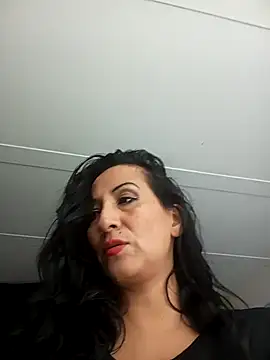 ivonne 9 online show from September 11, 2025, 3:56 pm