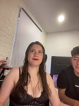 lizedandpeter online show from September 9, 2025, 11:21 am