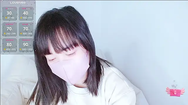 Snapshot of Zinzin_chan chatting on January 9, 2026, 7:48 pm Zinzin chan online show from January 9, 2026, 7:48 pm