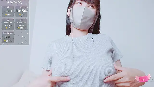 Snapshot of Zinzin_chan chatting on April 18, 2026, 5:39 pm Zinzin chan online show from April 18, 2026, 5:39 pm