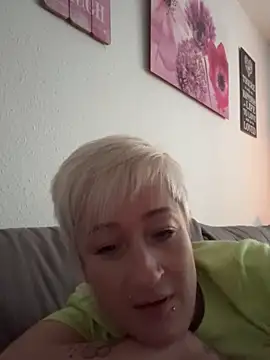 Rozendefotz online show from December 2, 2025, 7:14 am