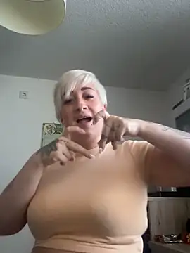 Snapshot of Rozendefotz chatting on April 23, 2026, 5:52 am Rozendefotz online show from April 23, 2026, 5:52 am