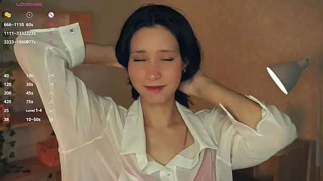 IrenePlamer online show from October 25, 2025, 5:51 pm