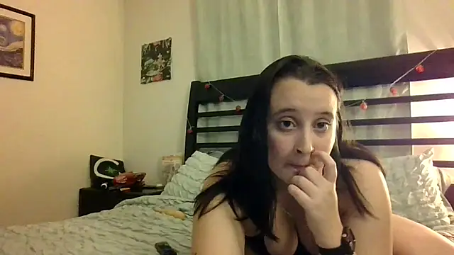 Snapshot of Shadow_Slut chatting on September 27, 2025, 3:33 am Shadow Slut online show from September 27, 2025, 3:33 am