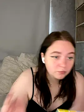 SoniaNovara online show from September 20, 2025, 11:11 am