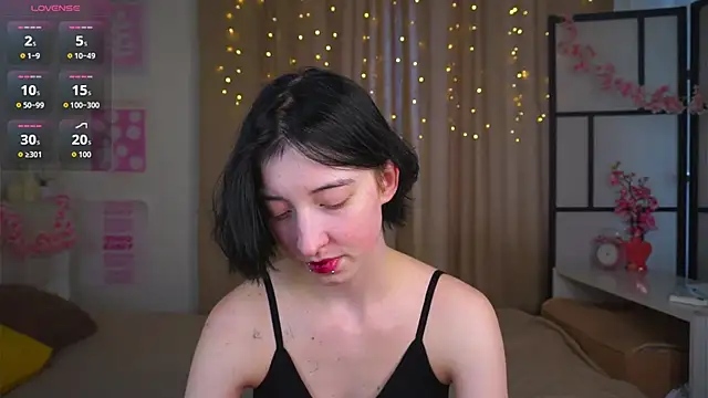 JuanaFriesz online show from February 24, 2026, 9:18 am