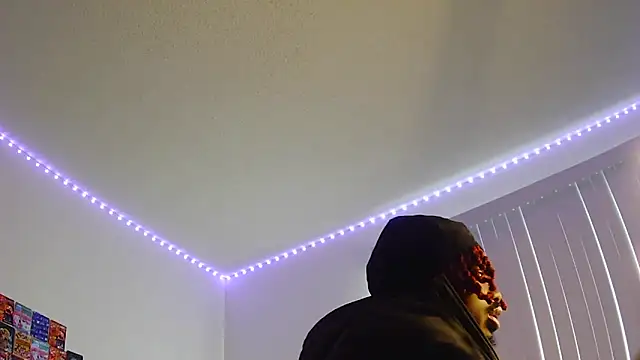 Snapshot of risktakinndolo chatting on September 18, 2025, 5:15 pm risktakinndolo online show from September 18, 2025, 5:15 pm