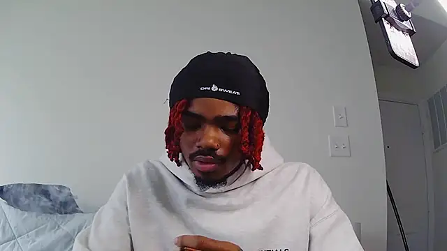 Snapshot of risktakinndolo chatting on September 30, 2025, 5:40 pm risktakinndolo online show from September 30, 2025, 5:40 pm